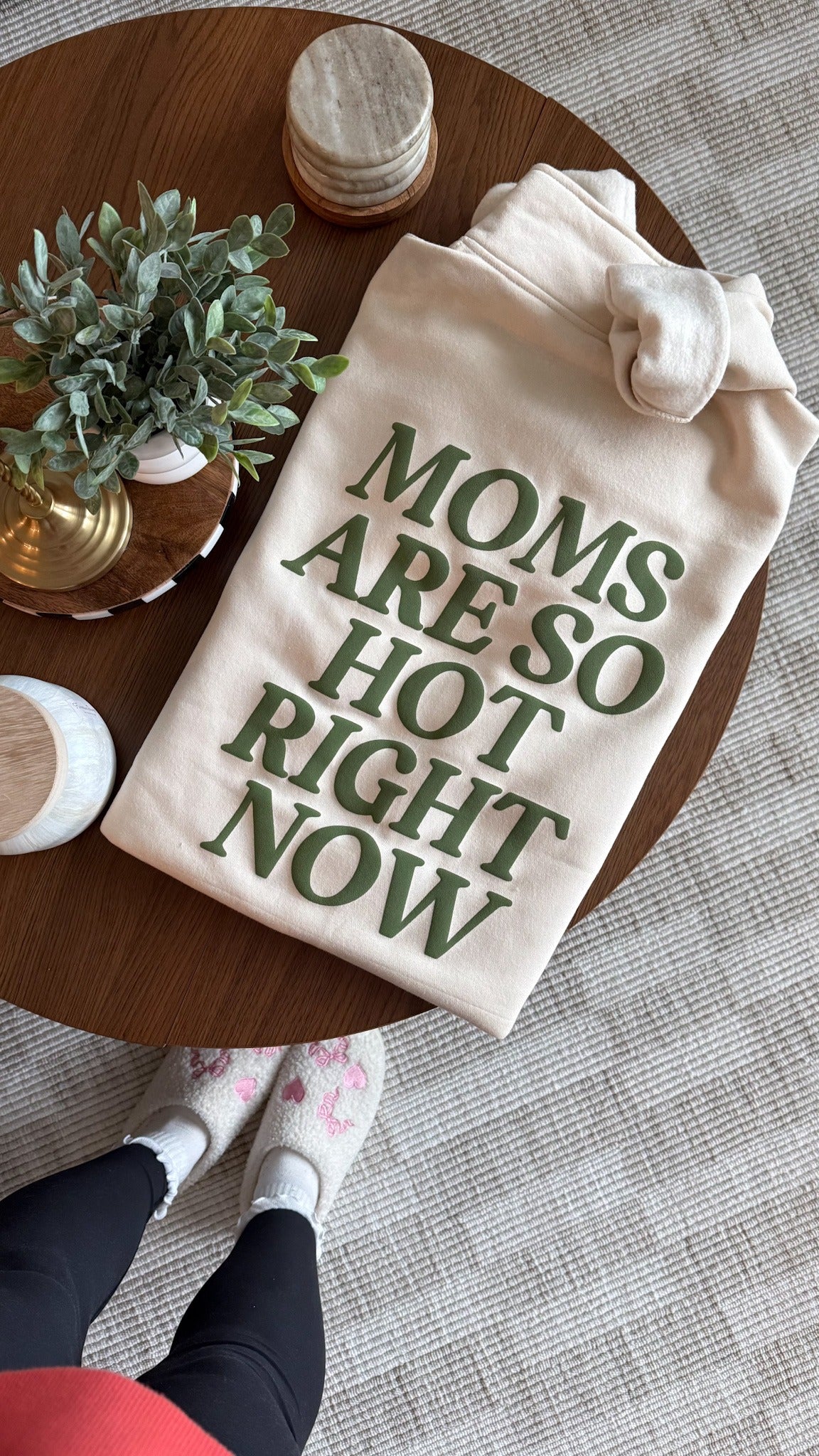 Moms Are So Hot Right Now image 0