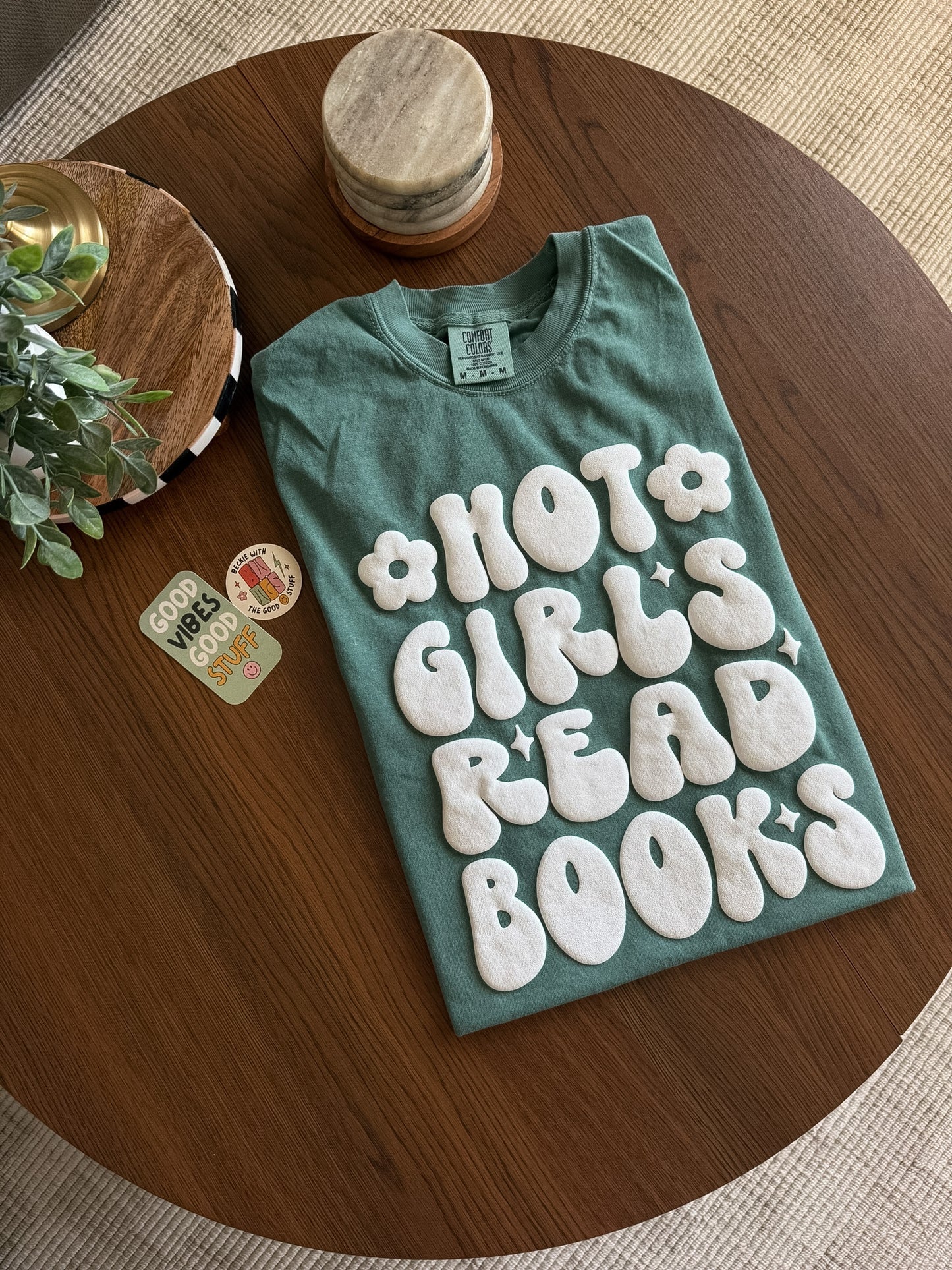 Hot Girls Read Books