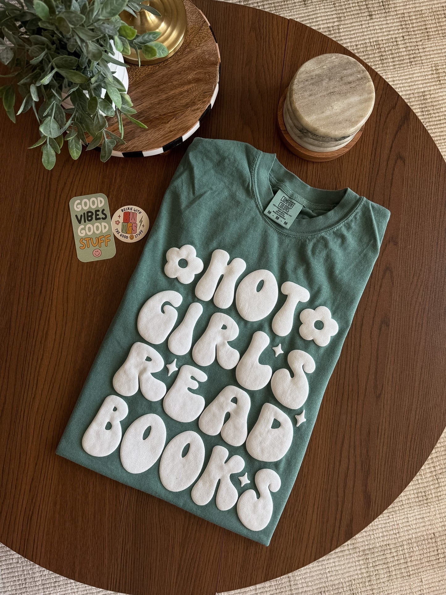 Hot Girls Read Books